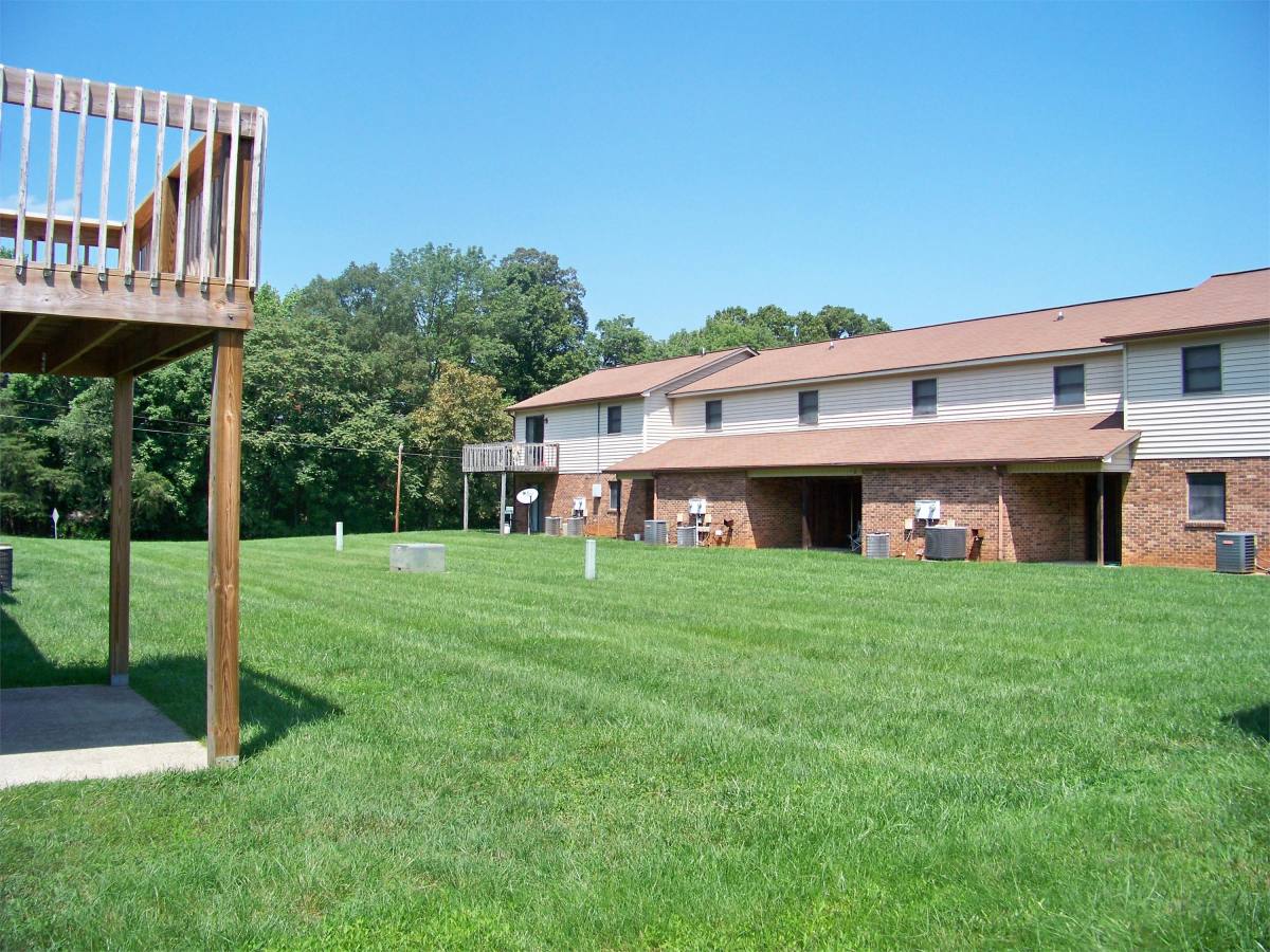 Townhouse for rent at Timberline Townhomes, 1303 Forest Knolls Circle, Winston Salem, NC 27101