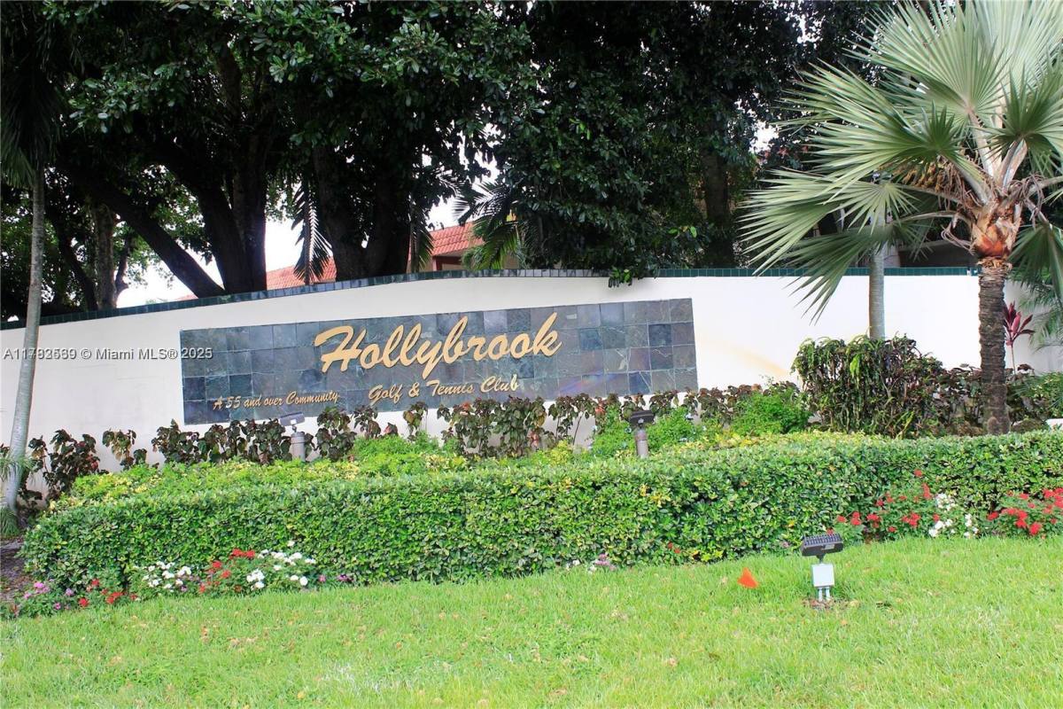 Condo for rent at 8941 S Hollybrook Blvd #203, Hollywood, FL 33025