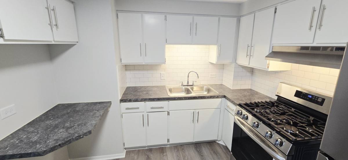 House for rent at 11011-13 S Lloyd Dr #18, Worth, IL 60482