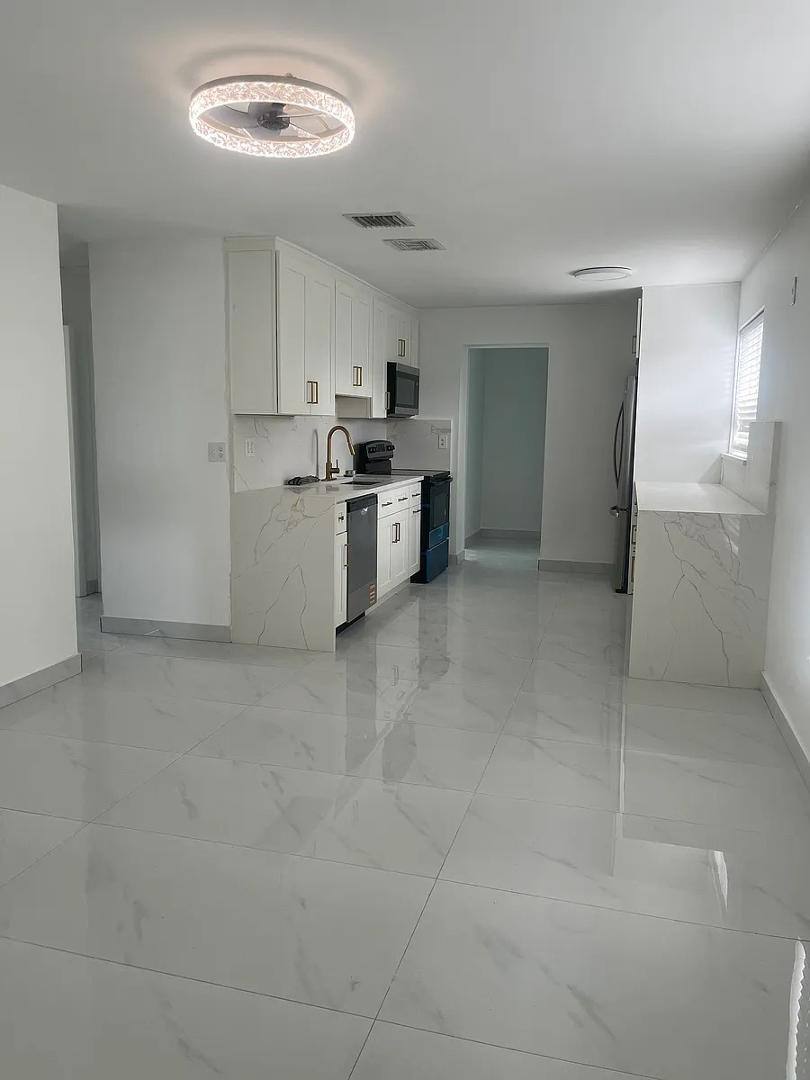 House for rent at 3900 SW 59th Ave, Fort Lauderdale, FL 33314