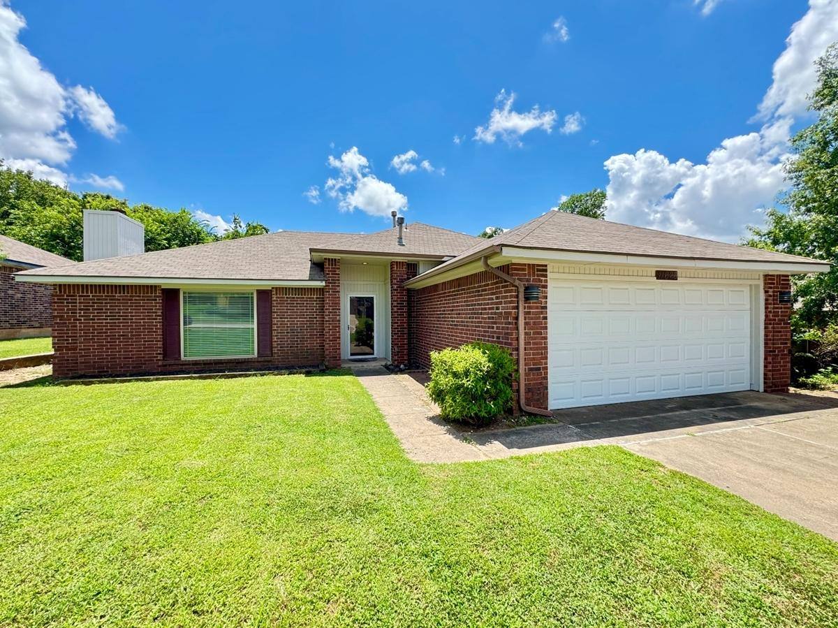 House for rent at Oakwood East, 11628 Lorene Ave, Oklahoma City, OK 73130