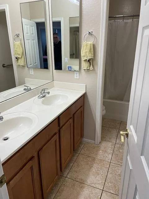 House for rent at Sterling at Lantana Estates, 7421 S 25th Lane, Phoenix, AZ 85041