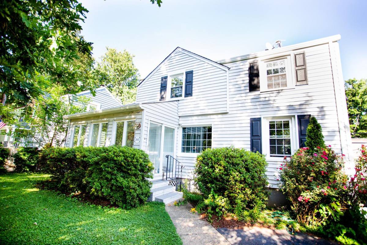 House for rent at 2901 Cherry St, Falls Church, VA 22042