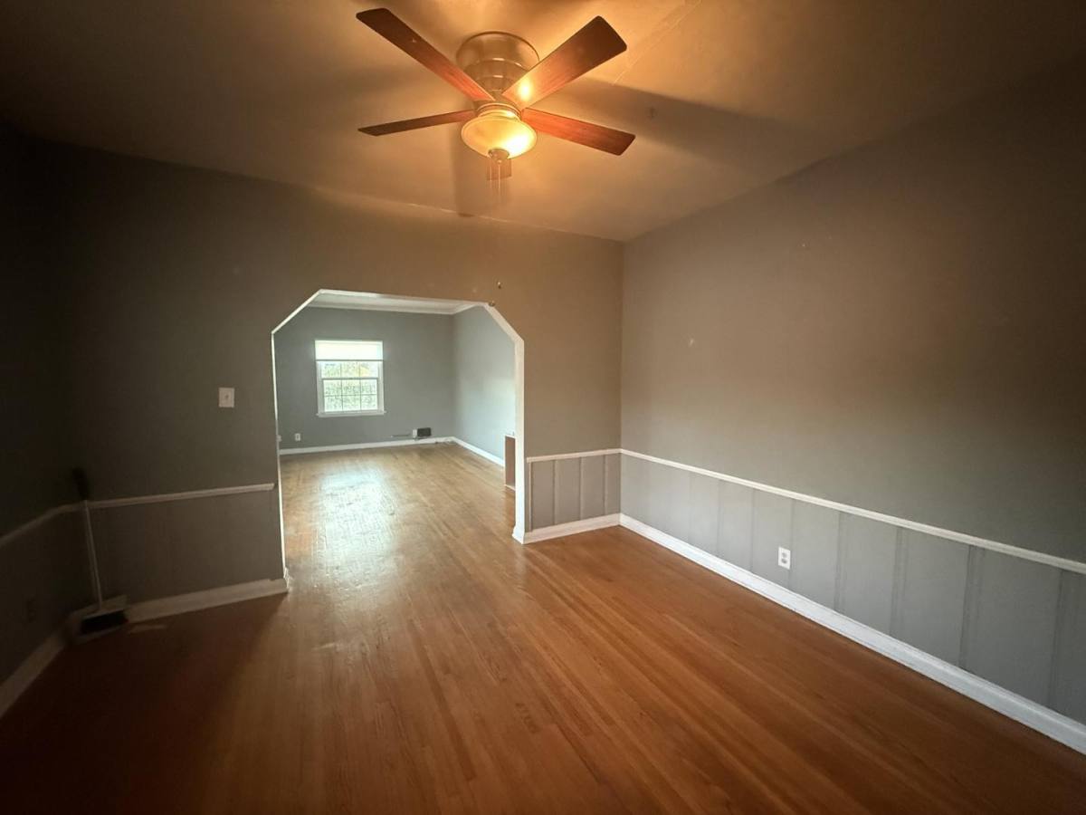 Apartment for rent at 276 Cherry Ave #2800, Long Beach, CA 90802