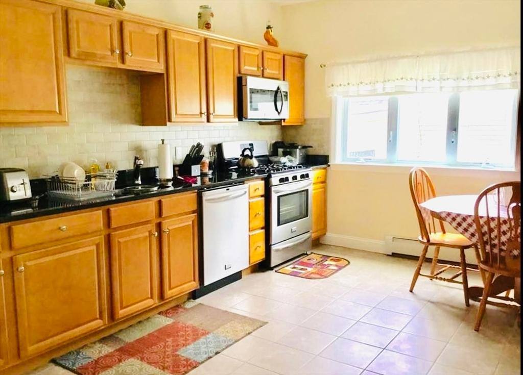 Apartment for rent at 57 Dartmouth St #2, Somerville, MA 02145