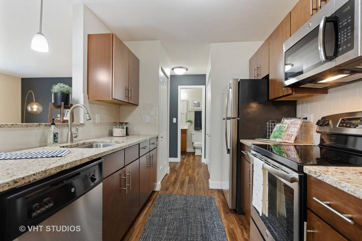Apartment for rent at 82 Sterling Circle, Wheaton, IL 60189