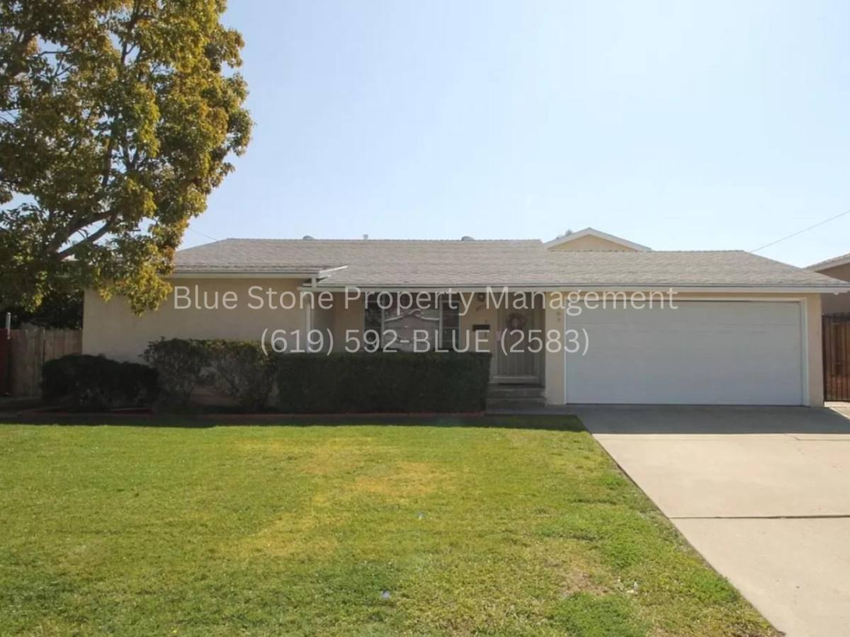 House for rent at 6779 Rosefield Dr, San Diego, CA 92115