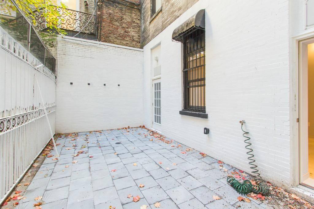 Apartment for rent at 7 E 75th St #1, New York, NY 10021