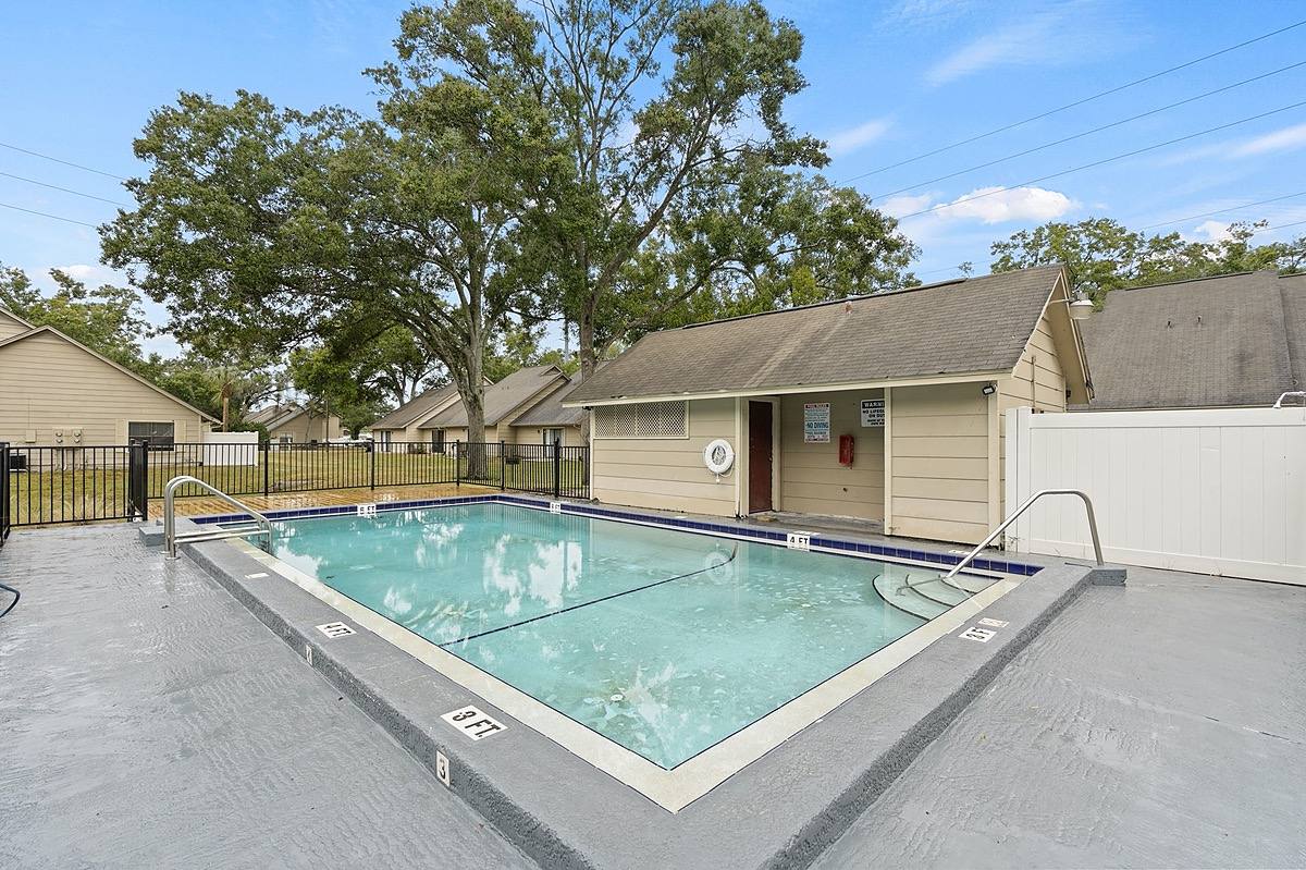 Townhouse for rent at 2550 Monica Court, Tampa, FL 33614