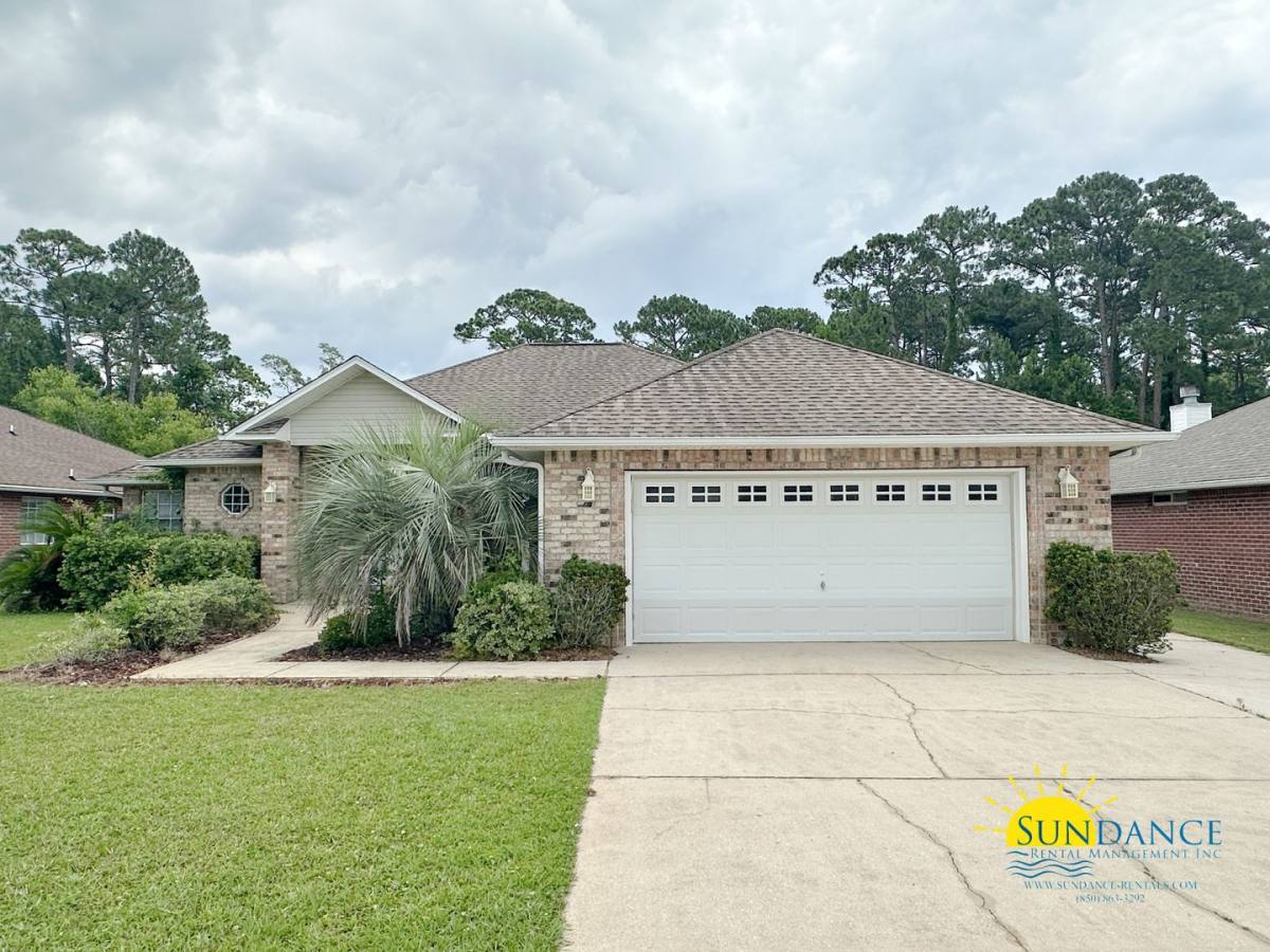 House for rent at 1768 Shellfish Dr, Navarre, FL 32566