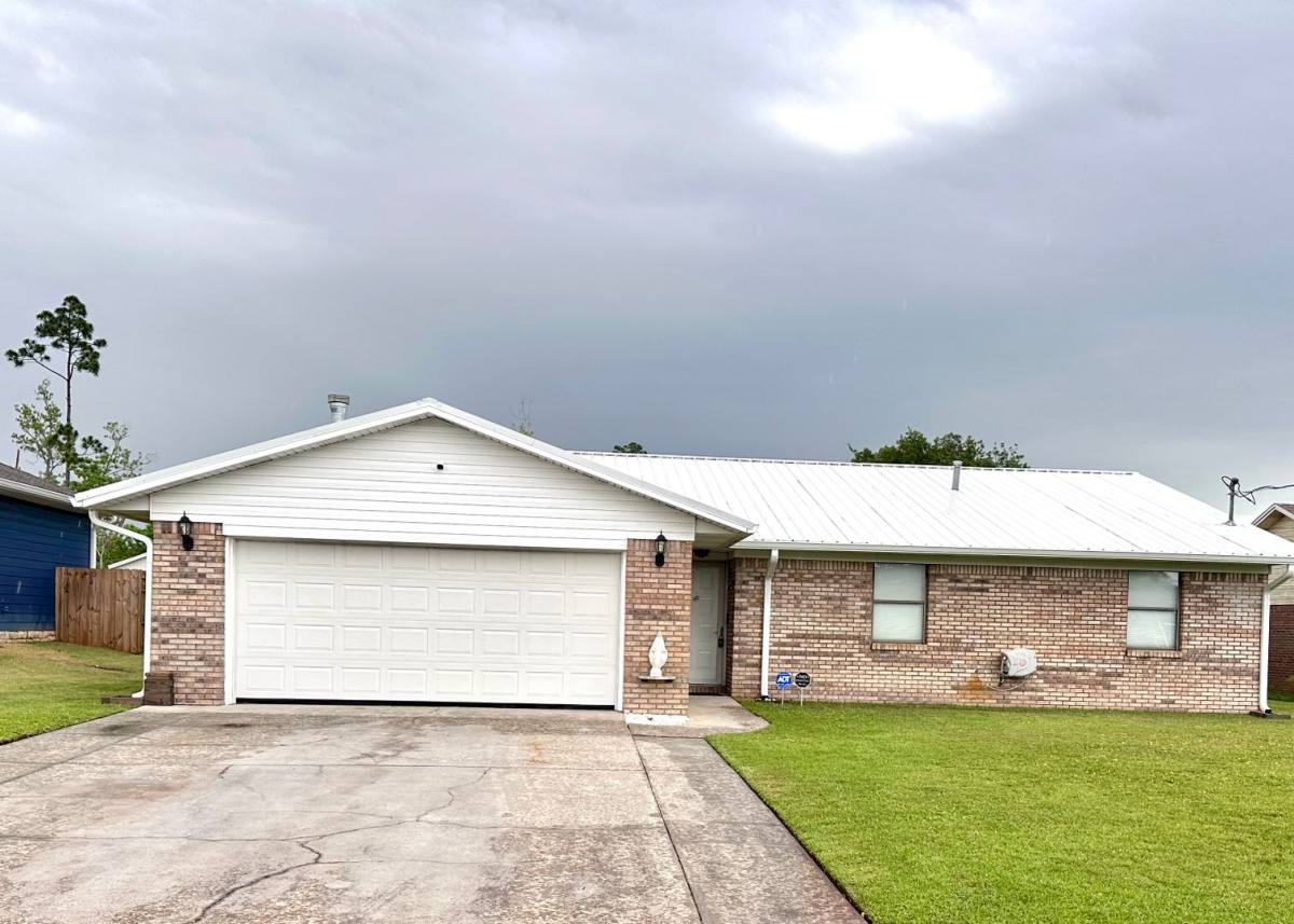 House for rent at 6047 Howard Rd, Panama City, FL 32404
