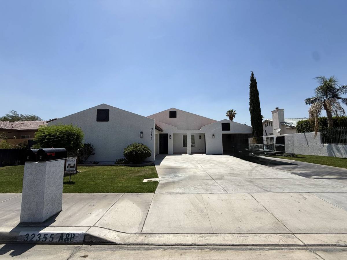 Townhouse for rent at 32355 Cielo Vista - A, Cathedral City, CA 92234