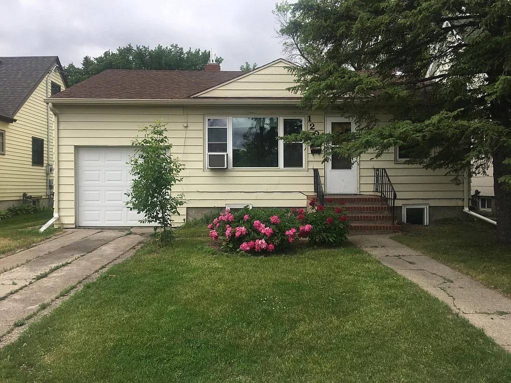 House for rent at 1205 6th St S, Moorhead, MN 56560