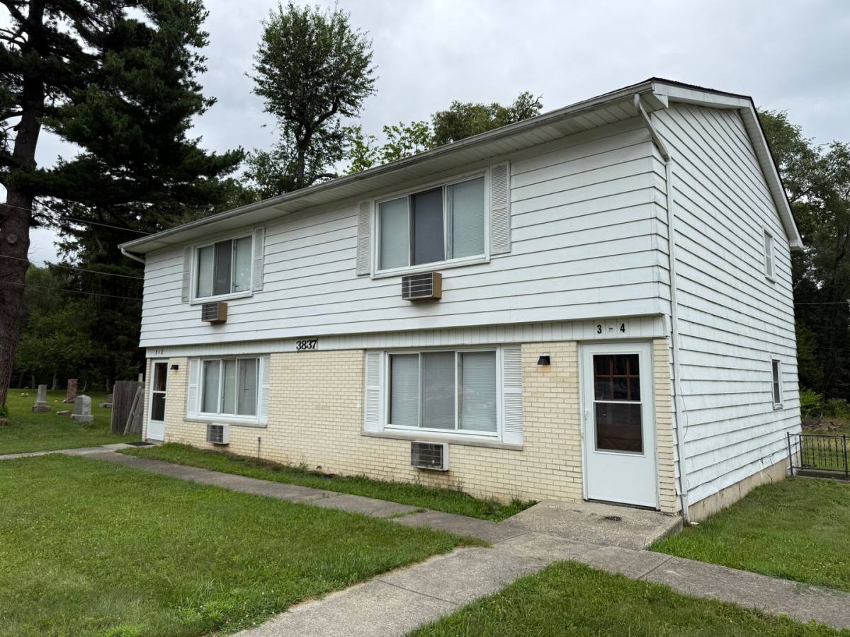 Apartment for rent at 3837 Sleepy Hollow Lane, Fort Wayne, IN 46804