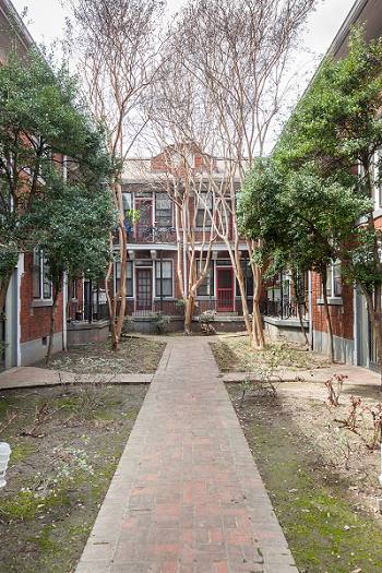 Apartment for rent at 23-25 S McLean, Memphis, TN 38104