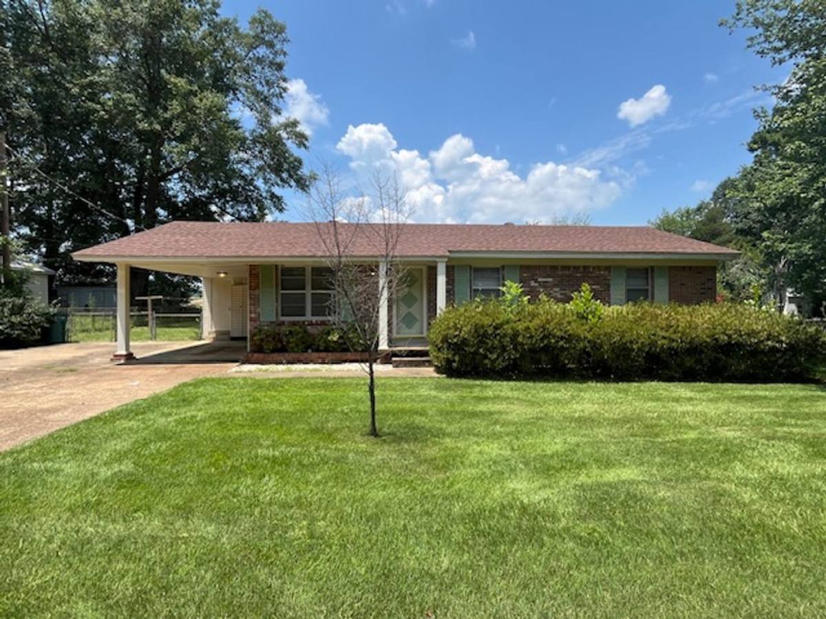 House for rent at 111 Gardenview Dr, Senatobia, MS 38668