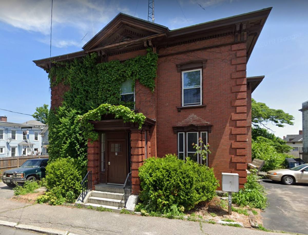 Apartment for rent at 7 Green St, Biddeford, ME 04005