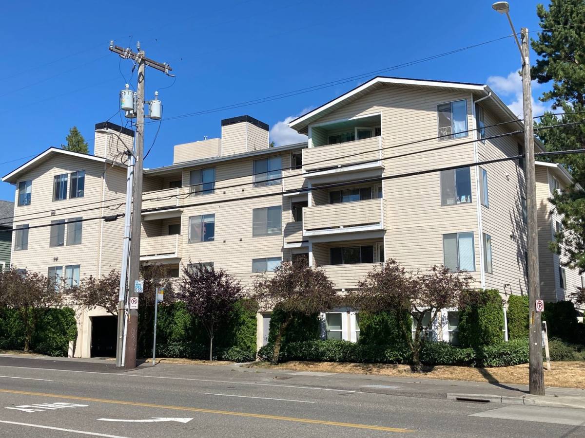 Apartment for rent at 11200 Greenwood Ave N, Seattle, WA 98133