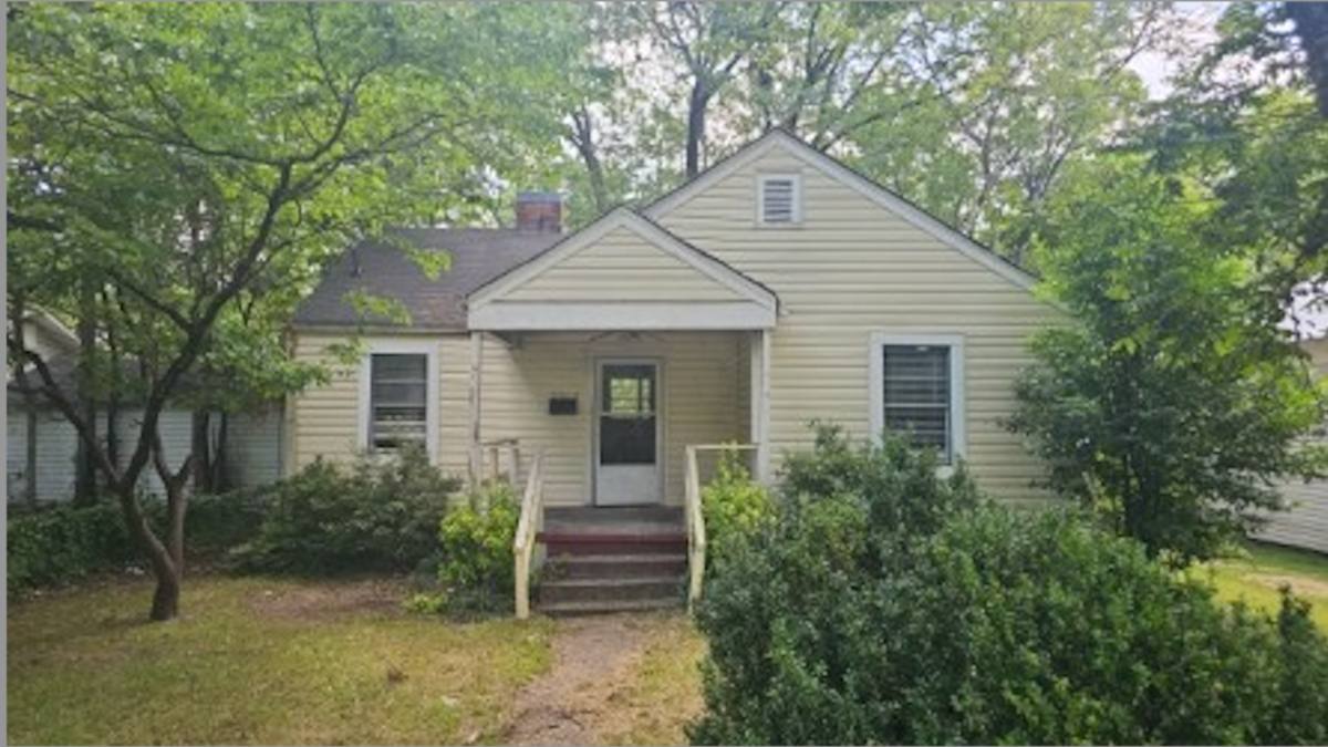 House for rent at 7705 6th Ave N, Birmingham, AL 35206