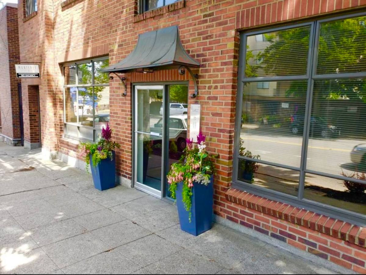 Apartment for rent at 8008 Greenwood Ave N, Seattle, WA 98103