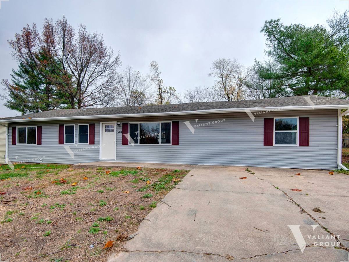 House for rent at 304 S Rice St, Nixa, MO 65714