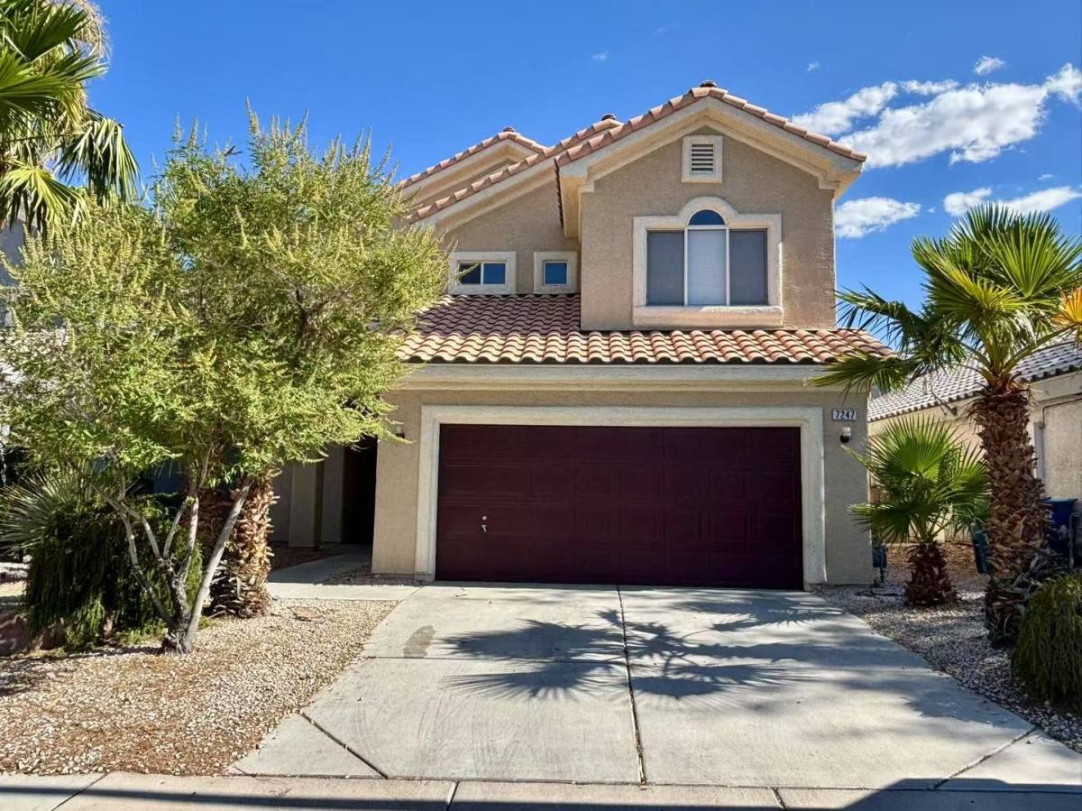 House for rent at 7247 Mesa Vista Ave, Las Vegas, NV 89113