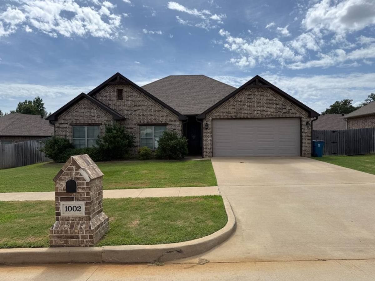 House for rent at 1002 Sunny Meadows, Whitehouse, TX 75791