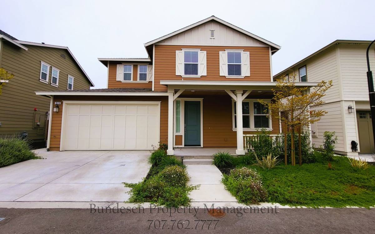 House for rent at 7610 Wildrose Way, Rohnert Park, CA 94928