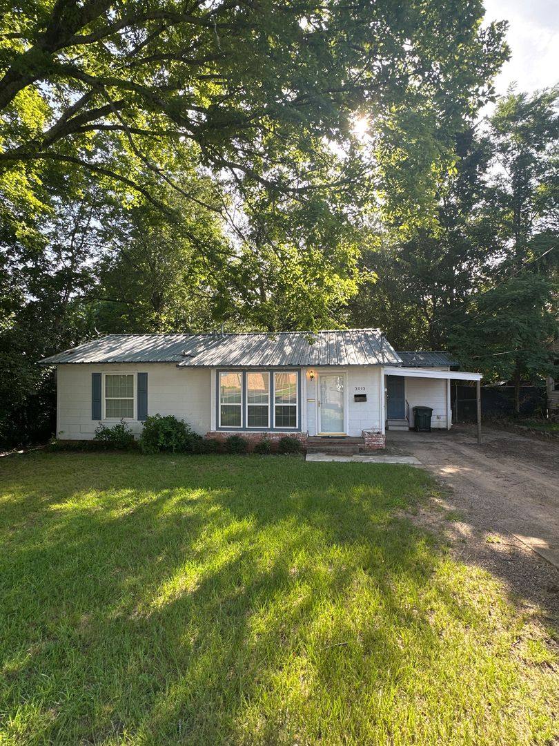 House for rent at 3013 New Copeland Rd, Tyler, TX 75701