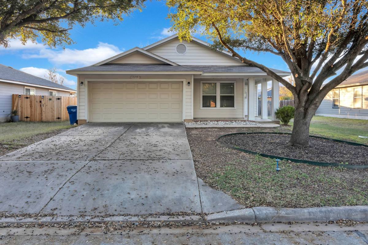 House for rent at 115 Quail Hollow Dr, Hutto, TX 78634