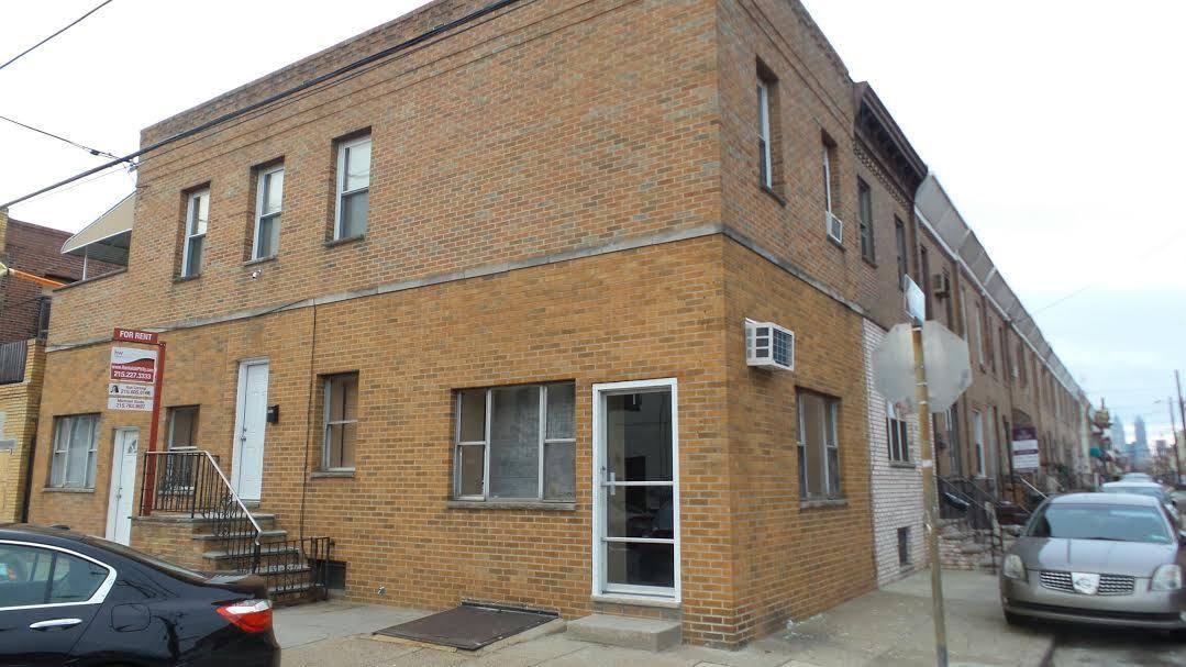 Apartment for rent at 2550 S Bancroft St, Philadelphia, PA 19145