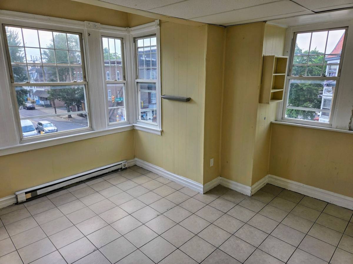 Apartment for rent at 540 W Allen St, Allentown, PA 18102