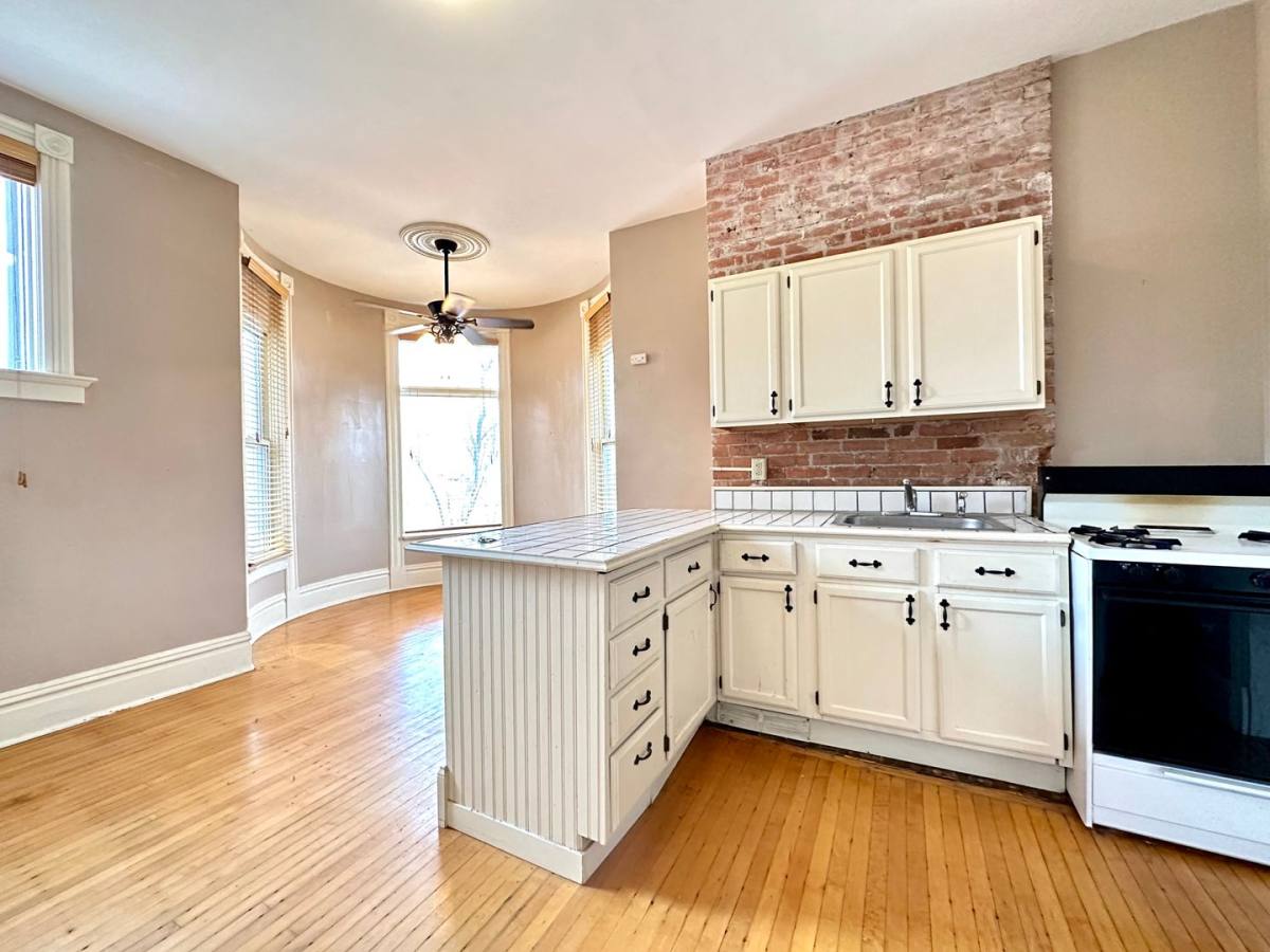 Apartment for rent at 230 E 4th St, Duluth, MN 55805