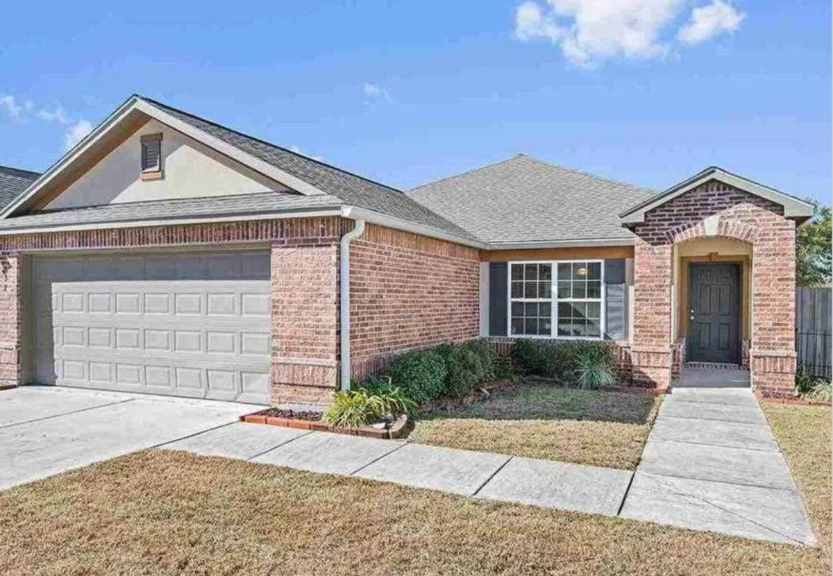 House for rent at 532 Glenway Dr, Baton Rouge, LA 70815