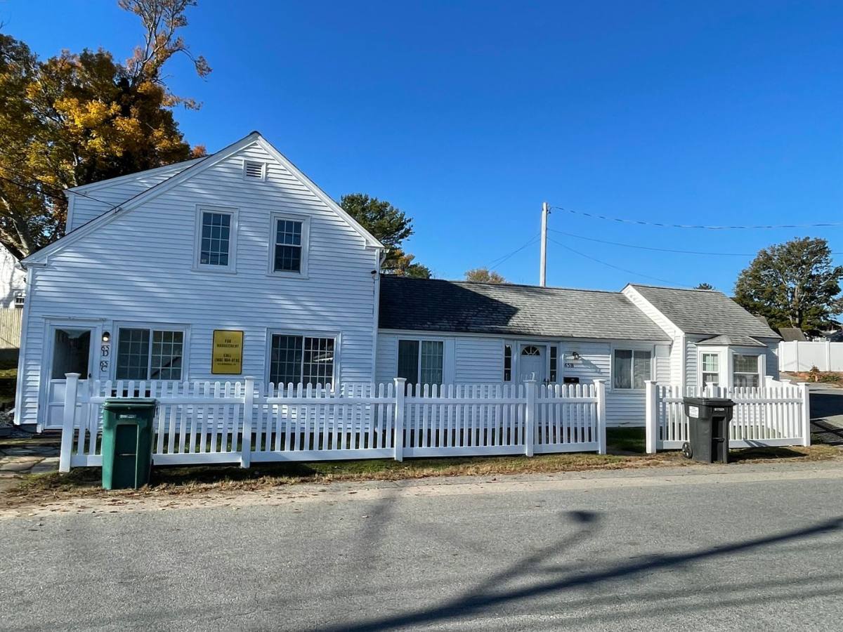 Apartment for rent at 65 Oak Neck, Hyannis, MA 02601