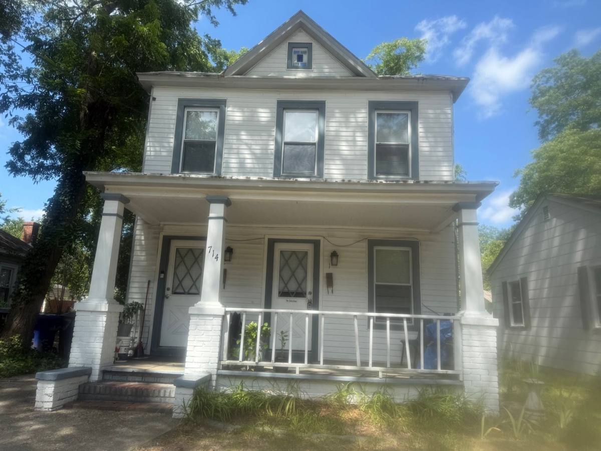 Apartment for rent at 714 Vermont Ave, Portsmouth, VA 23707