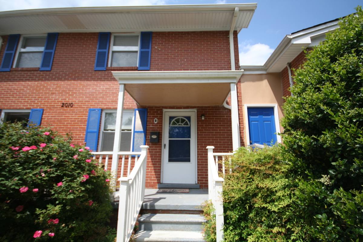 Townhouse for rent at 2010 Jersey Ave #B, Durham, NC 27707
