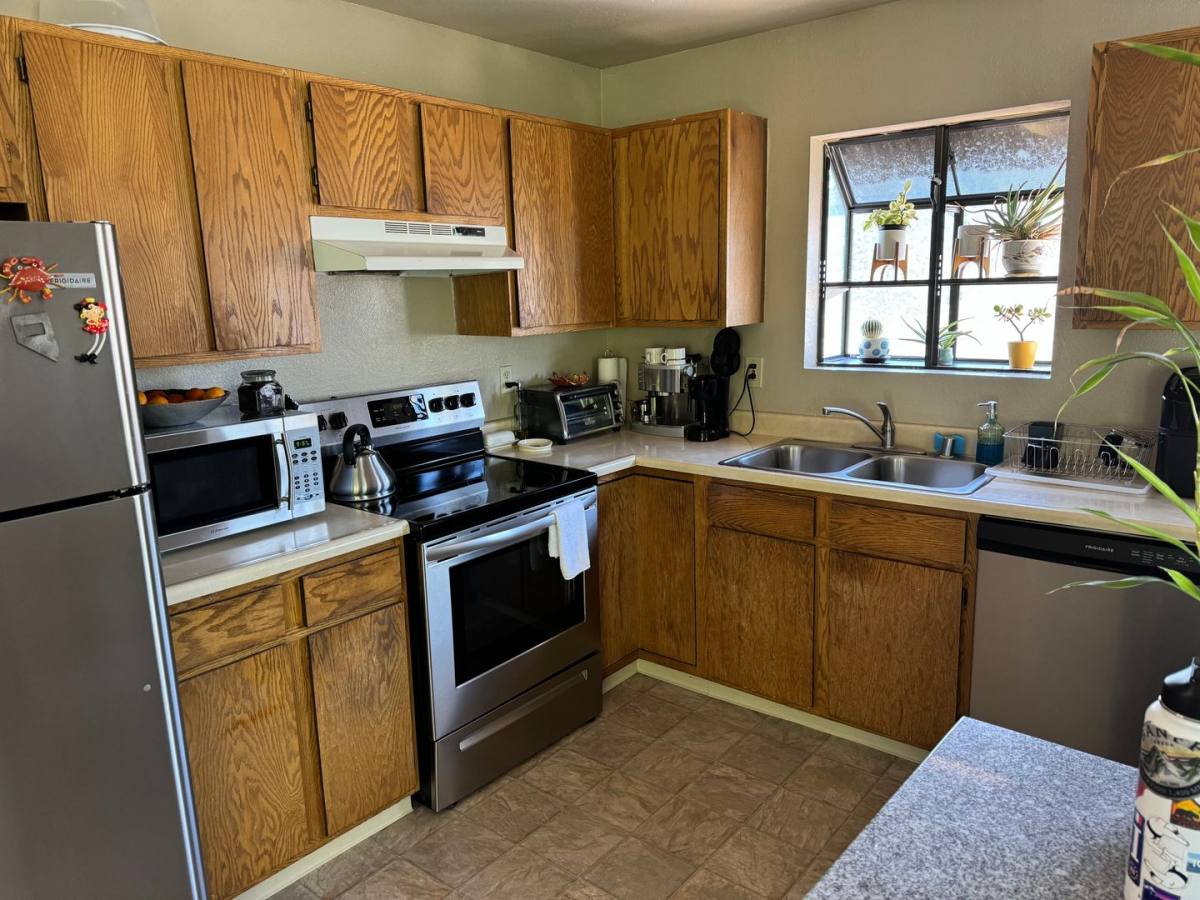 Townhouse for rent at 221, 221 1 2 Caliente St, Reno, NV 89509