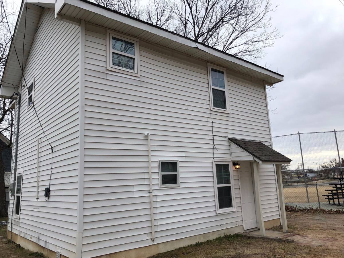 House for rent at 326 1 2 N Philadelphia Ave, Shawnee, OK 74801