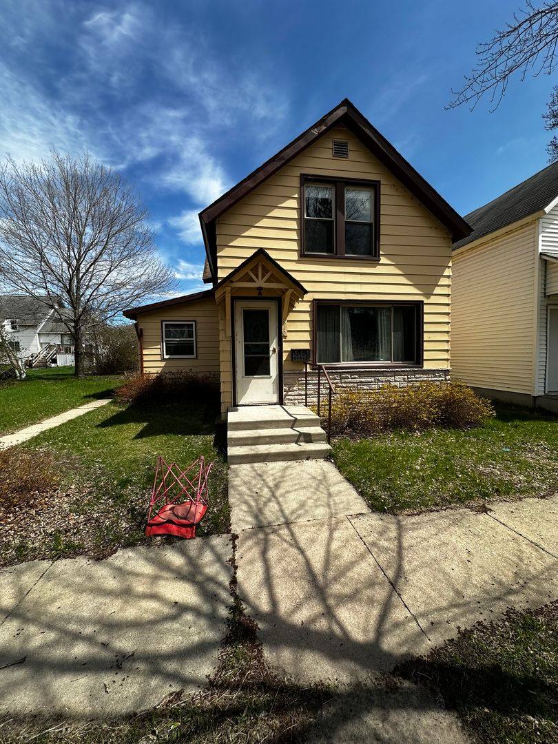 House for rent at 310 5th St SE, Staples, MN 56479