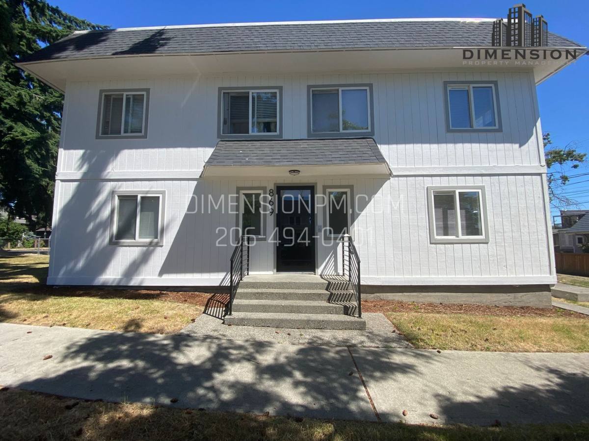 Apartment for rent at 869 S 41st St, Tacoma, WA 98418
