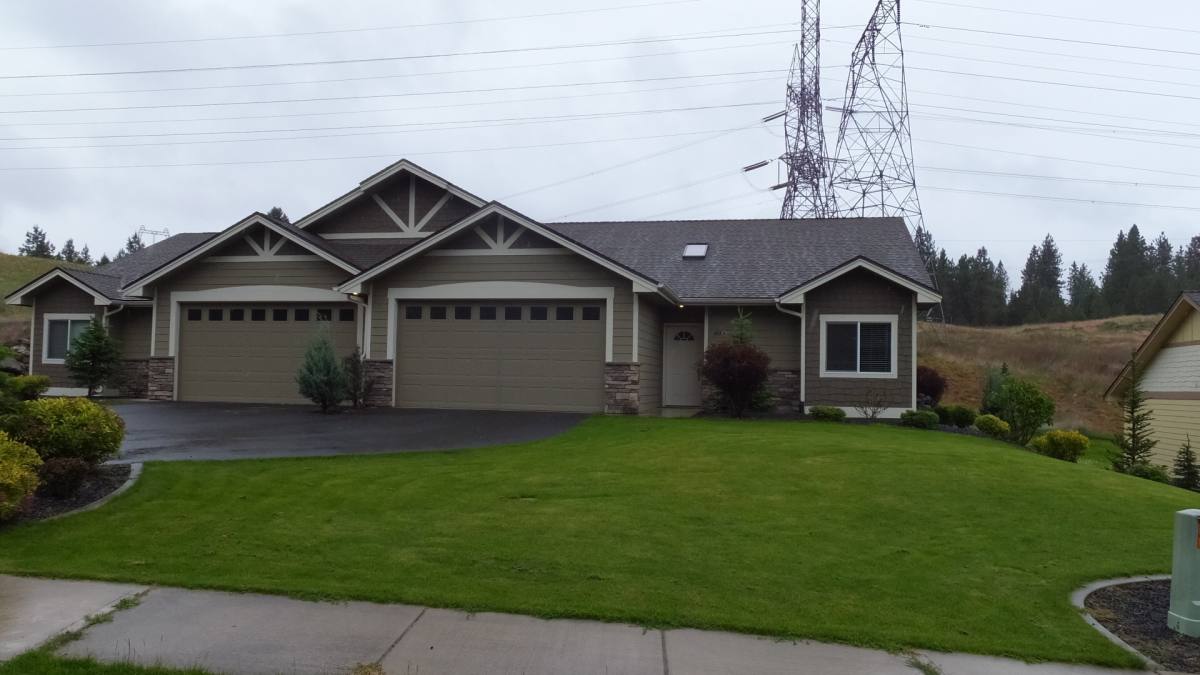 Apartment for rent at 410 E Elcliff Rd, Spokane, WA 99218