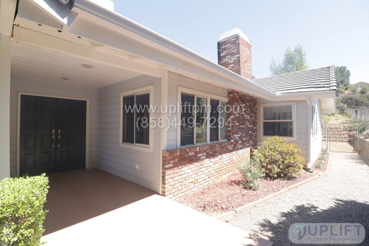 House for rent at 16536 Wikiup Rd, Ramona, CA 92065