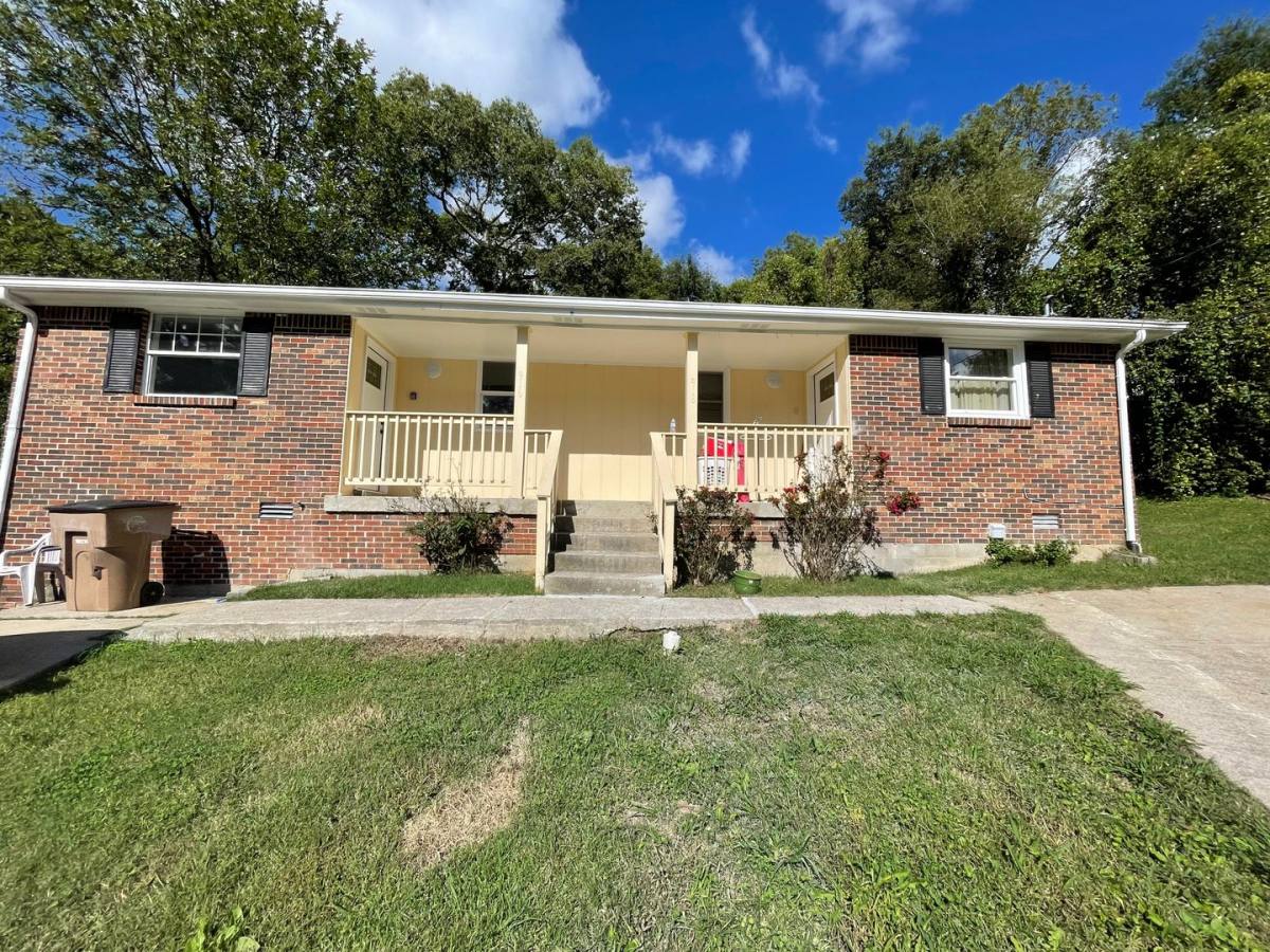 House for rent at 916 Algonquin Court, Antioch, TN 37013