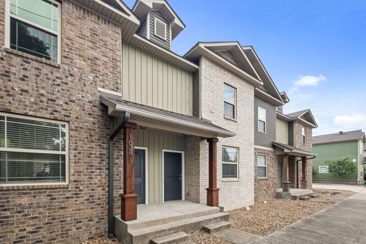 Townhouse for rent at 1626 N Leverett Ave, Fayetteville, AR 72703