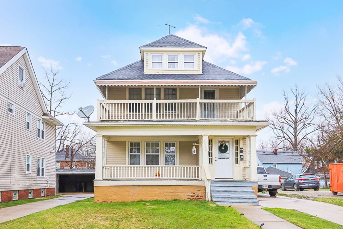 Apartment for rent at 3333 Desota Ave, Cleveland, OH 44118