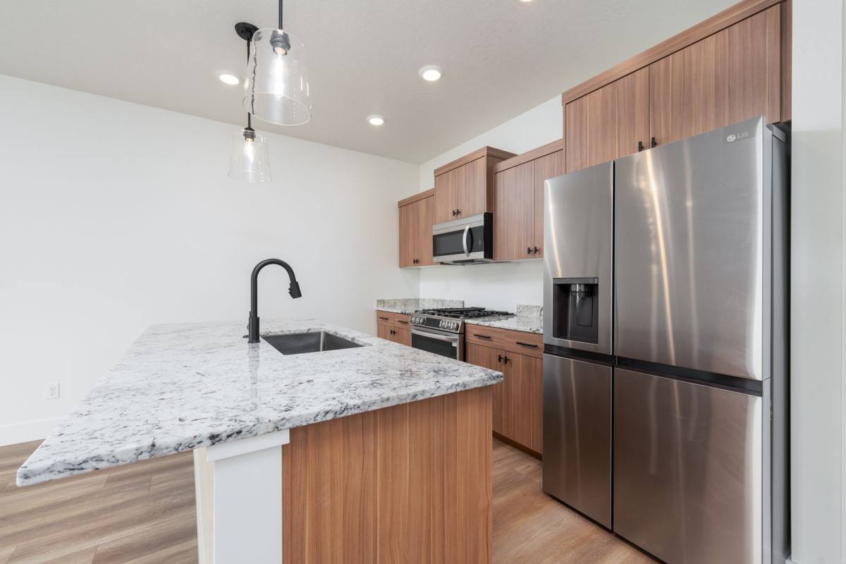 Townhouse for rent at 5023 E Hagadorn Lane, Nampa, ID 83687