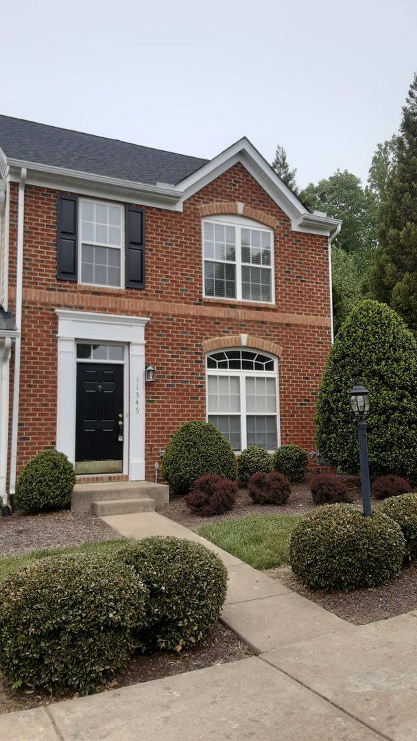 Townhouse for rent at 11345 Abbots Cross, Glen Allen, VA 23059