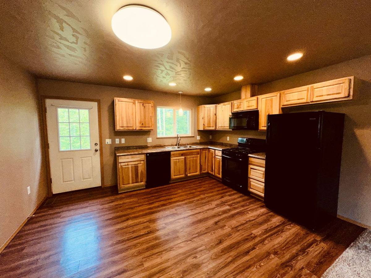 Apartment for rent at 6385 W Hollywood Rd, Wasilla, AK 99623