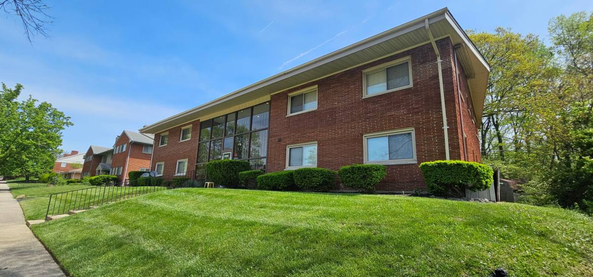 Apartment for rent at 3080 Southdale Dr, Dayton, OH 45409
